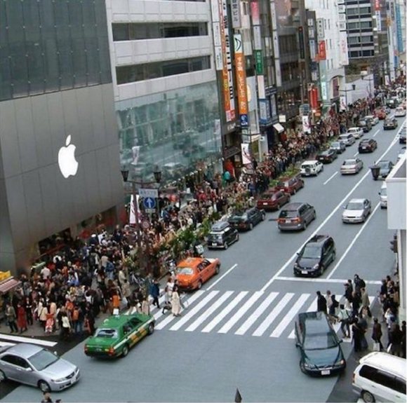 look-at-how-packed-it-is-in-japan